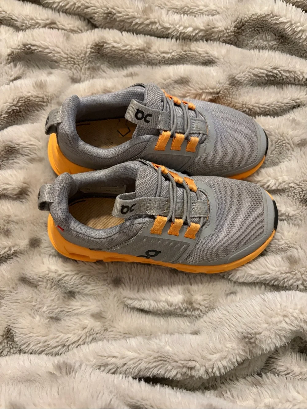 Cloudswift Gray & Orange Running Sneaker
